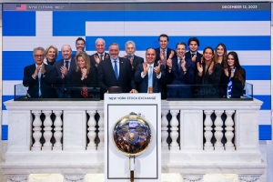 &laquo;&Eta;&mu;έ&rho;&alpha; &Epsilon;&lambda;&lambda;ά&delta;&omicron;&sigmaf; - &Alpha;&mu;&epsilon;&rho;&iota;&kappa;ή&sigmaf;&raquo;  &sigma;&tau;&omicron; &chi;&rho;&eta;&mu;&alpha;&tau;&iota;&sigma;&tau;ή&rho;&iota;&omicron; &tau;&eta;&sigmaf; &Nu;έ&alpha;&sigmaf; &Upsilon;ό&rho;&kappa;&eta;&sigmaf;&raquo;