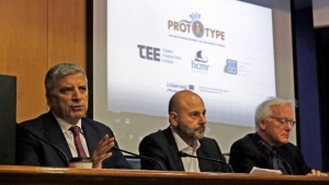 Blue Prototype: &Epsilon;&pi;&iota;&tau;&alpha;&chi;&upsilon;&nu;&tau;ή&sigmaf; &nu;έ&omega;&nu; &iota;&delta;&epsilon;ώ&nu; &tau;&epsilon;&chi;&nu;&omicron;&lambda;&omicron;&gamma;&iota;&kappa;ή&sigmaf; &beta;ά&sigma;&eta;&sigmaf; &gamma;&iota;&alpha; &tau;&eta; &theta;&alpha;&lambda;ά&sigma;&sigma;&iota;&alpha; &omicron;&iota;&kappa;&omicron;&nu;&omicron;&mu;ί&alpha;