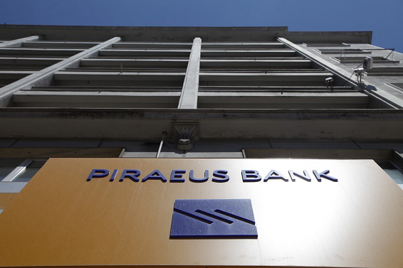 &Mu;&epsilon;&gamma;ά&lambda;&omicron;&upsilon;: &Upsilon;&pi;ά&rho;&chi;&omicron;&upsilon;&nu; &xi;έ&nu;&omicron;&iota; &epsilon;&pi;&epsilon;&nu;&delta;&upsilon;&tau;έ&sigmaf; &pi;&omicron;&upsilon; &kappa;&omicron;&iota;&tau;&omicron;ύ&nu; &pi;&rho;&omicron;&sigmaf; &Epsilon;&lambda;&lambda;ά&delta;&alpha;