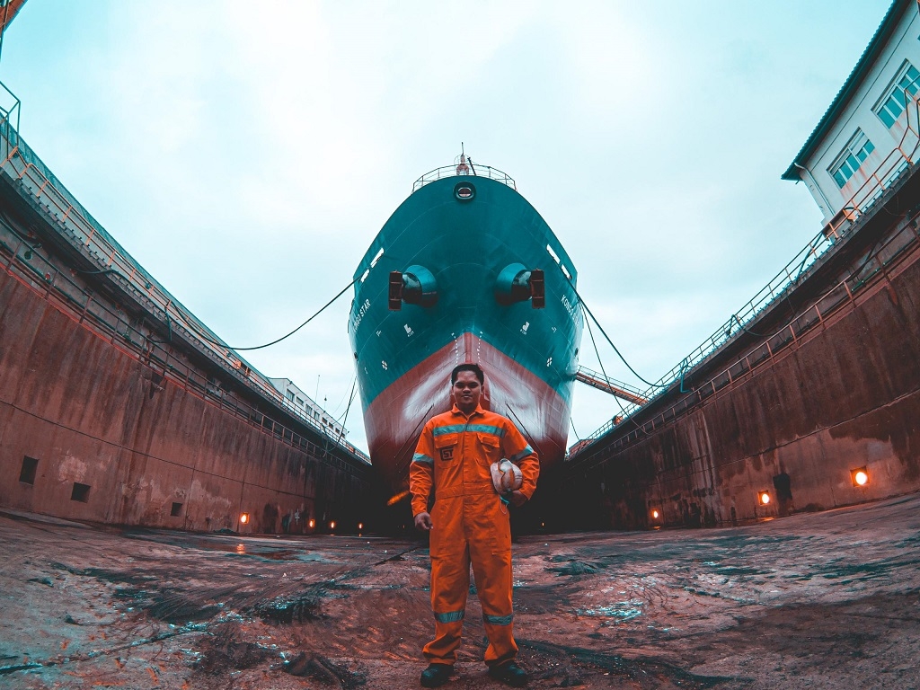 &lsquo;Dream bigger&rsquo; by Kendall Bernardo - Part of the &lsquo;Still at Sea&rsquo; photographic archive - Credit: ITF Seafarers Trust