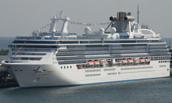 Princess Cruises: &Eta; &mu;&epsilon;&gamma;&alpha;&lambda;ύ&tau;&epsilon;&rho;&eta; &kappa;&rho;&omicron;&upsilon;&alpha;&zeta;&iota;έ&rho;&alpha; &sigma;&tau;&omicron;&nu; &kappa;ό&sigma;&mu;&omicron; &tau;&omicron; 2021 - &Pi;&omicron;&iota;&omicron; &epsilon;&lambda;&lambda;&eta;&nu;&iota;&kappa;ό &lambda;&iota;&mu;ά&nu;&iota; &theta;&alpha; &pi;&rho;&omicron;&sigma;&epsilon;&gamma;&gamma;ί&sigma;&epsilon;&iota;