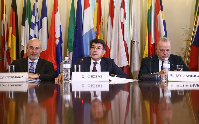 &laquo;&Delta;&iota;&alpha;&nu;ύ&omicron;&upsilon;&mu;&epsilon; &mu;&iota;&alpha; &pi;&alpha;&rho;&alpha;&tau;&epsilon;&tau;&alpha;&mu;έ&nu;&eta; &pi;&rho;&omicron;&epsilon;&kappa;&lambda;&omicron;&gamma;&iota;&kappa;ή &pi;&epsilon;&rho;ί&omicron;&delta;&omicron; &pi;&omicron;&upsilon; &alpha;&nu;&alpha;&lambda;ώ&nu;&epsilon;&tau;&alpha;&iota; &sigma;&tau;&eta;&nu; &pi;ό&lambda;&omega;&sigma;&eta;&raquo;