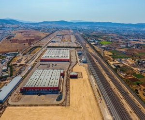 &Mu;&epsilon;&tau;&alpha;&xi;ύ &epsilon;&upsilon;&kappa;&alpha;&iota;&rho;&iota;ώ&nu; &kappa;&alpha;&iota; &pi;&rho;&omicron;&kappa;&lambda;ή&sigma;&epsilon;&omega;&nu; &eta; &epsilon;&phi;&omicron;&delta;&iota;&alpha;&sigma;&tau;&iota;&kappa;ή &alpha;&lambda;&upsilon;&sigma;ί&delta;&alpha;