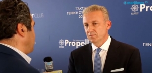 Propeller Club Greece: &Upsilon;&pi;&omicron;&lambda;&omicron;&gamma;ί&sigma;&iota;&mu;&eta; &phi;&omega;&nu;ή &epsilon;&nu;&tau;ό&sigmaf; &kappa;&iota; &epsilon;&kappa;&tau;ό&sigmaf; &sigma;&upsilon;&nu;ό&rho;&omega;&nu;