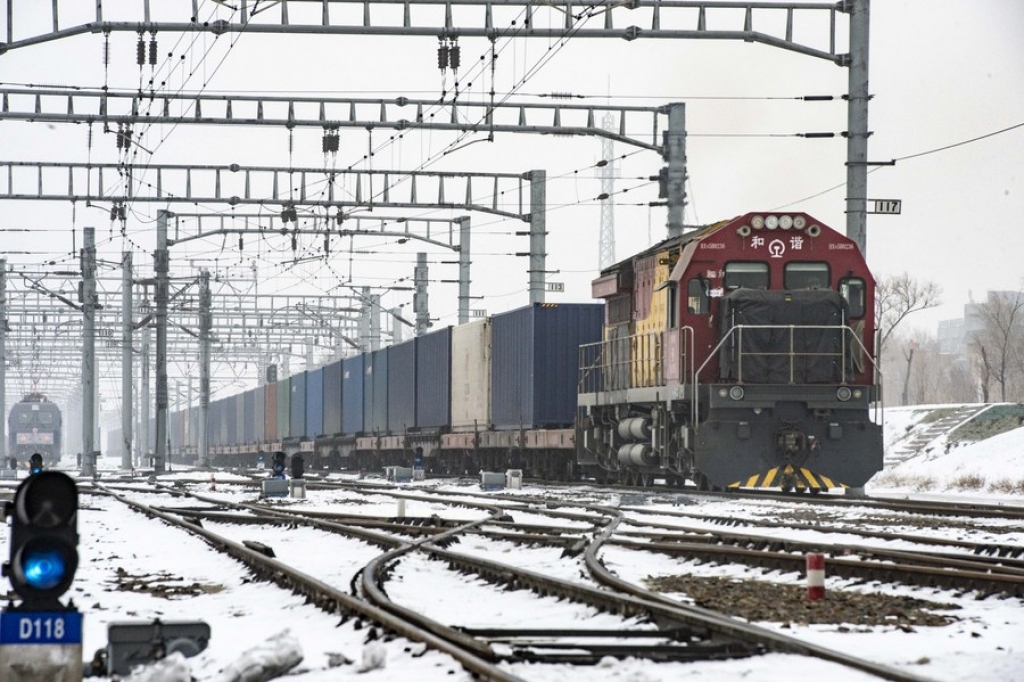 A China-Europe freight train pulls out of Alataw Pass in northwest China's Xinjiang Uygur Autonomous Region, Feb. 7, 2021. (Xinhua/Ma Kai)